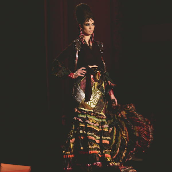 jean-paul-gaultier-printemps-ete-2013-haute-cout-copie-3.jpg