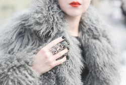 look NINEWEST cage boots eudon choi fur coat - copyright paulinefashionblog.com_-7
