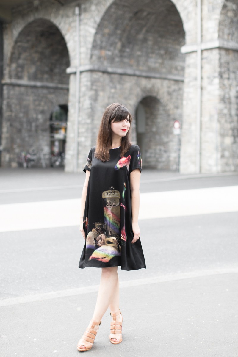 robe klements youngbritishdesigners - PAULINEFASHIONBLOG.COM-