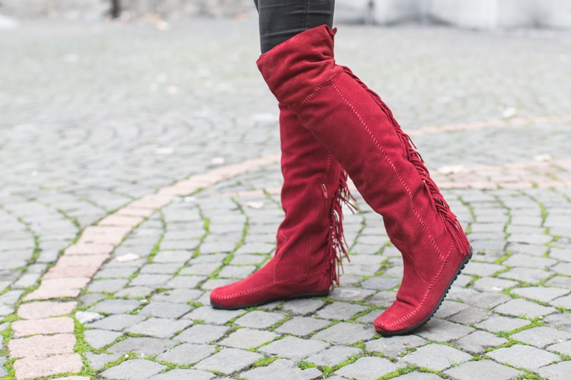 look heimstone shopnextdoor pull ellis coquelicot bottes maje minnetonka bola ilado - photo credit paulinefashionblog.com-5