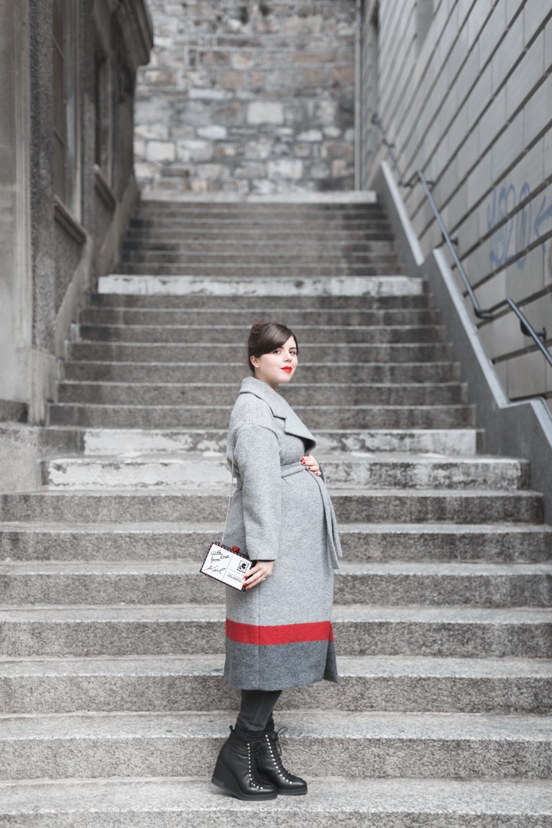 ikks manteau ligne rouge karl over the world postcard clutch - photo credit paulinefashionblog.com-1