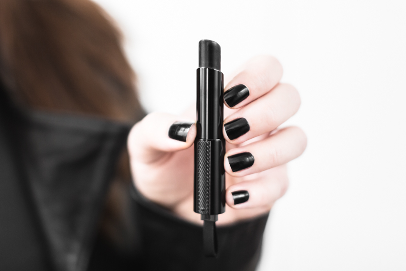 givenchy rouge interdit vinyl noir revelateur