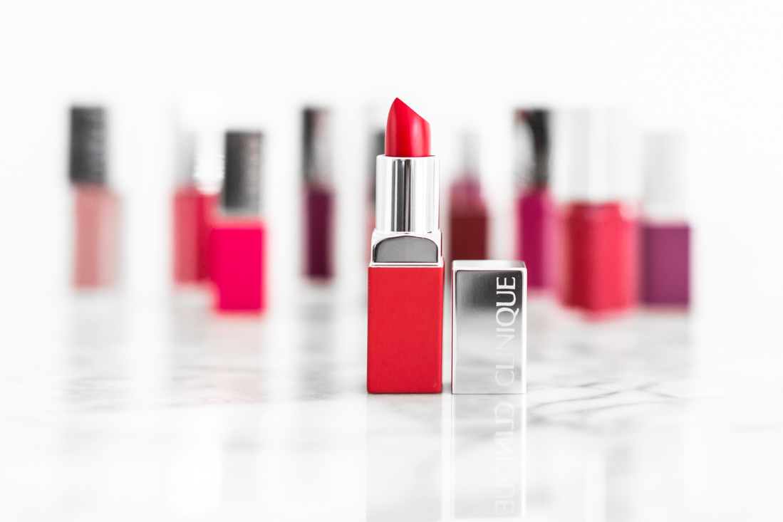 clinique-pop-matte-liquid-lipstick-copyright-pauline-paulinefashionblog-com-6