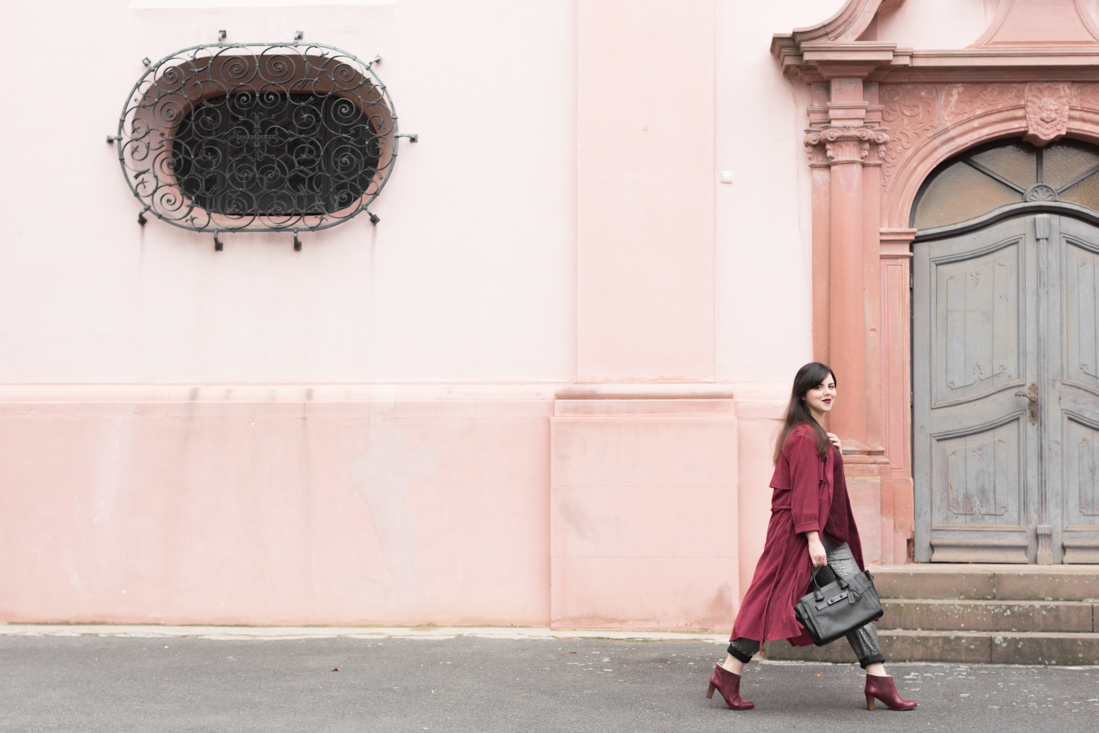 look-bordeaux-sezane-dentelle-pantalon-argent-sac-swagger-coach-bag-boots-eponyme-copyright-pauline-paulinefashionblog-com-3