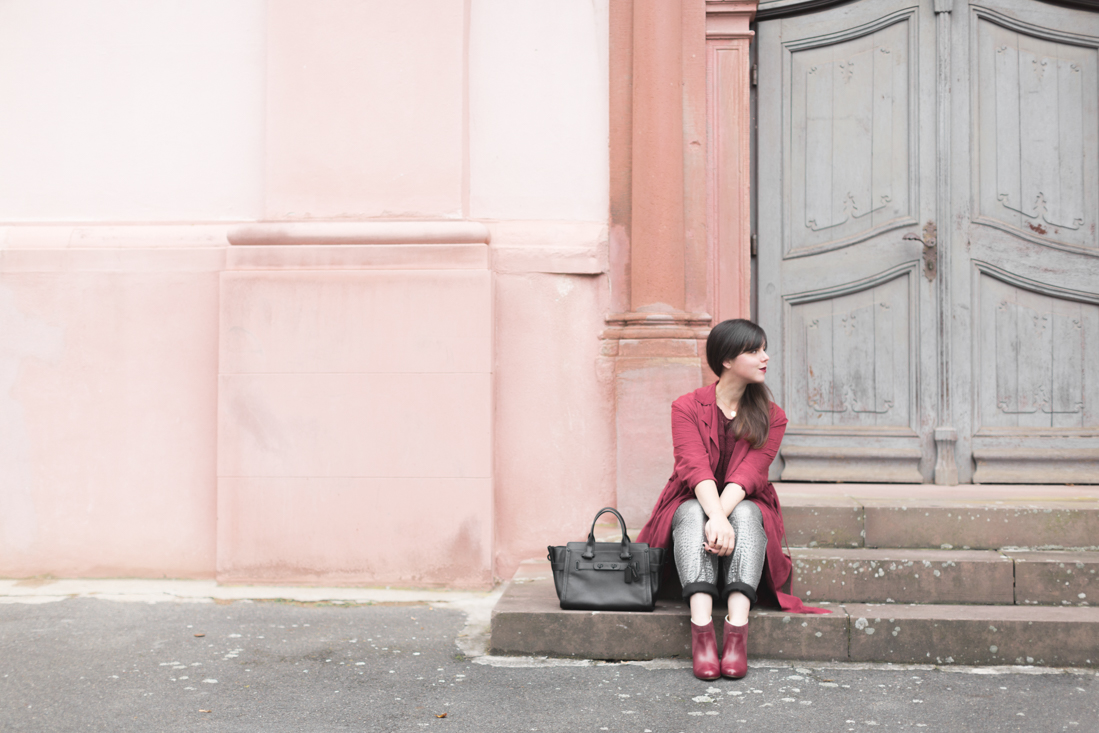 look-bordeaux-sezane-dentelle-pantalon-argent-sac-swagger-coach-bag-boots-eponyme-copyright-pauline-paulinefashionblog-com-9