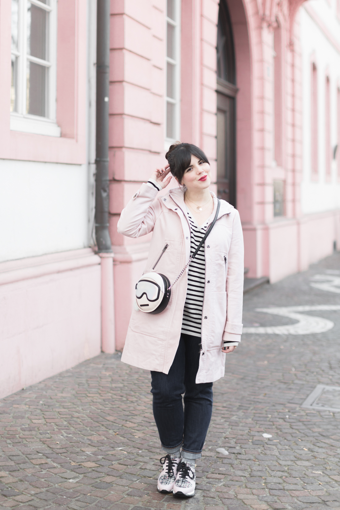 boden_pink_coat_striped_cashmere_kar_lagerfeld_holiday_copyright_pauline_paulinefashionblog_com-1