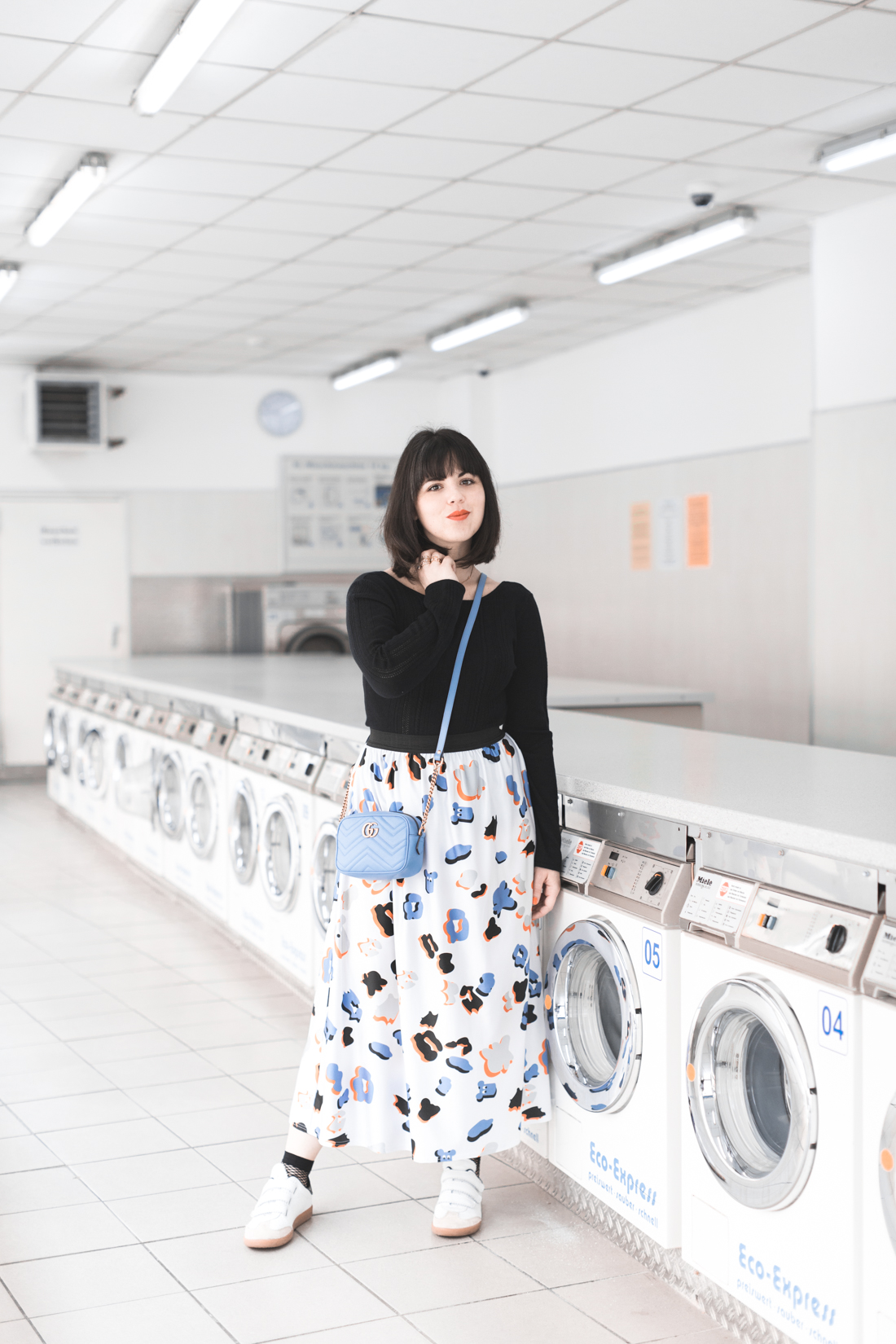 ariel_giles_deacon_blogger_laundromat_photoshoot_copyright_Pauline_Privez_paulinefashionblog_com-2