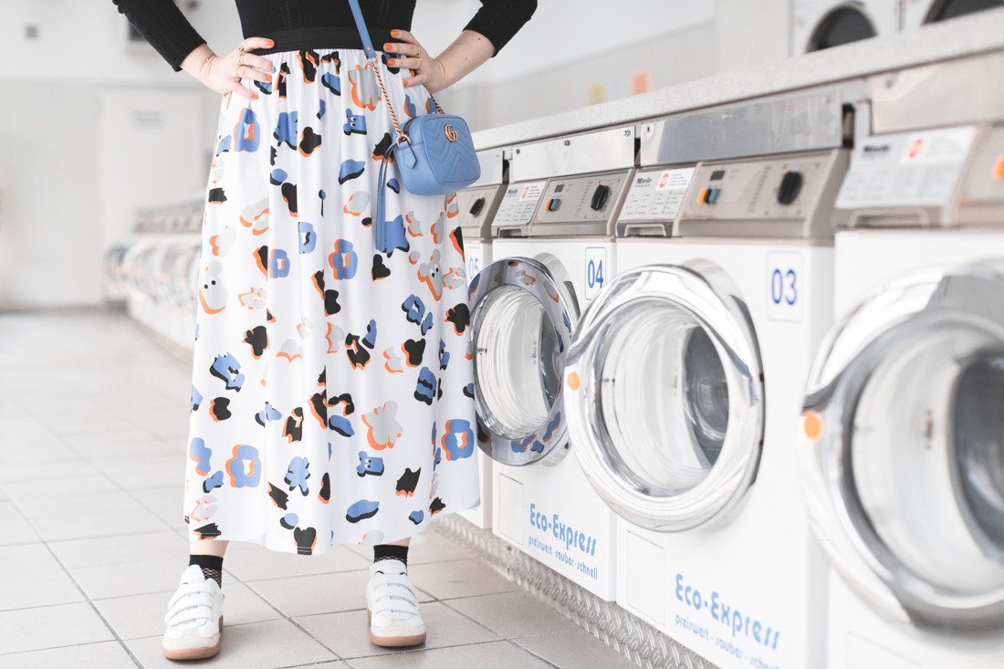 ariel_giles_deacon_blogger_laundromat_photoshoot_copyright_Pauline_Privez_paulinefashionblog_com-7