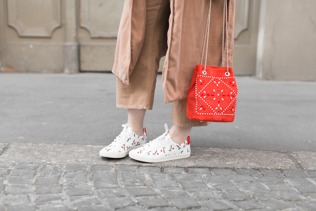 baskets_veja_bisou_mathilde_cabanes_souvenirs_bourse_hope_sezane_copyright_PaulinePRIVEZ_paulinefashionblog_com-13