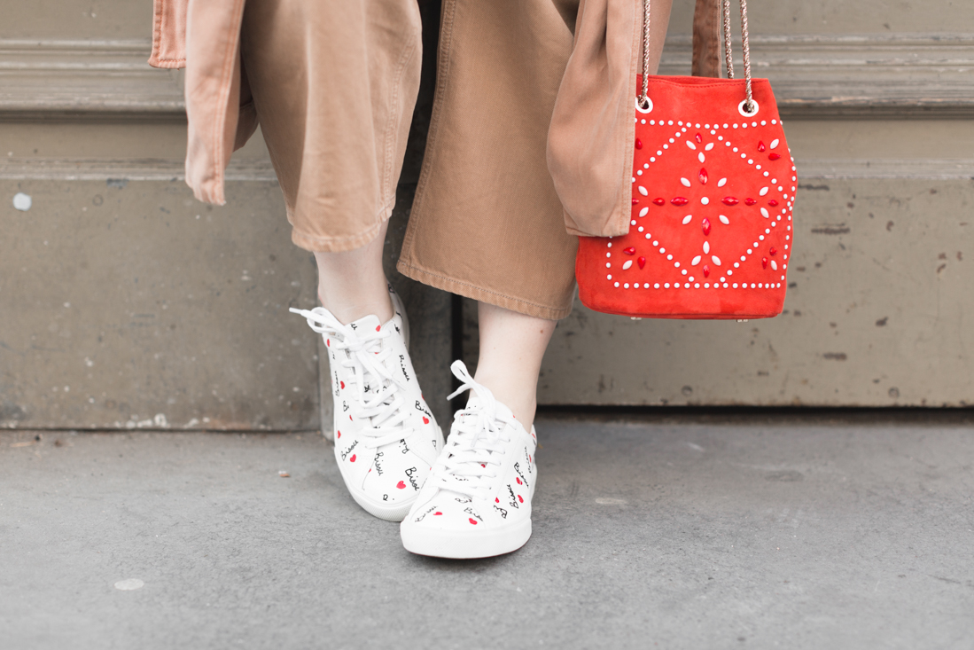 baskets_veja_bisou_mathilde_cabanes_souvenirs_bourse_hope_sezane_copyright_PaulinePRIVEZ_paulinefashionblog_com-14