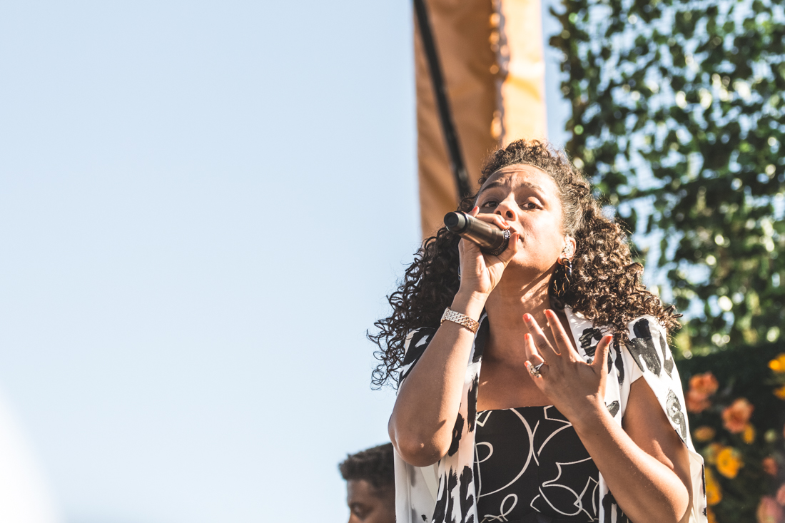 alicia_keys_concert_at_veuve_clicquot_polo_classic_new_york_vcpc10_10th_anniversary_copyright_Pauline_Privez_paulinefashionblog_com-2