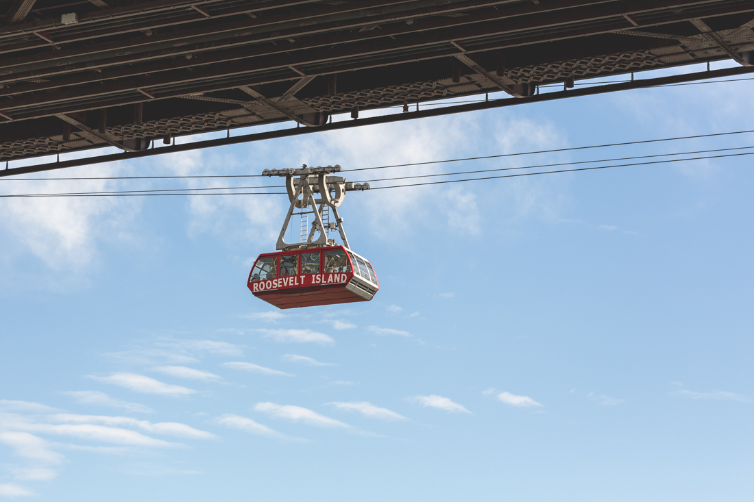 roosevelt_island_tram_faculty_house_queensboro_bridge_copyright_Pauline_Privez_paulinefashionblog_com-12