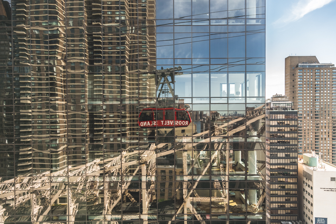 roosevelt_island_tram_faculty_house_queensboro_bridge_copyright_Pauline_Privez_paulinefashionblog_com-4